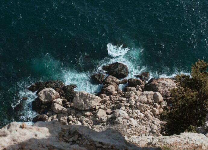 deep-sea rocks fire