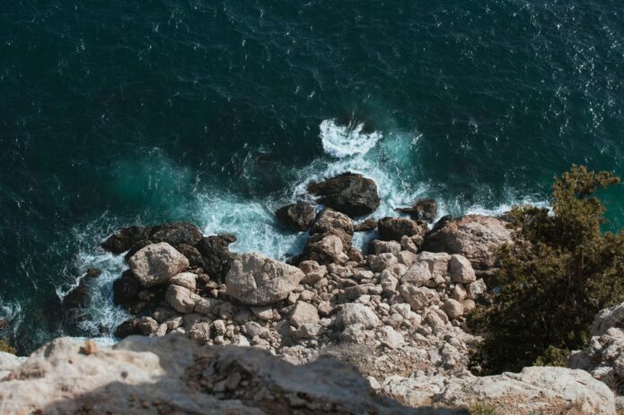 deep-sea rocks fire